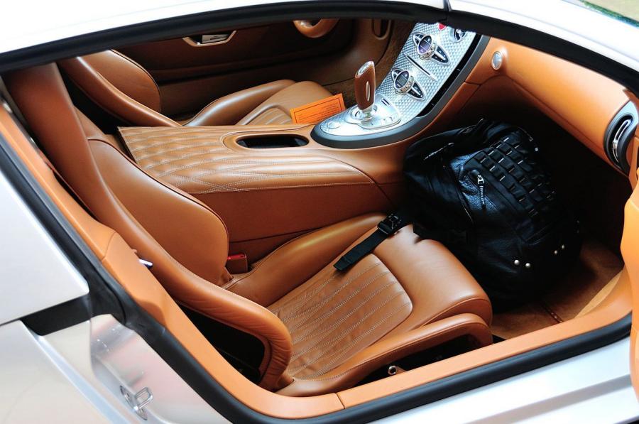 Bugatti Veyron 16.4 Grand Sport 2012 года  (фото 14 из 46)